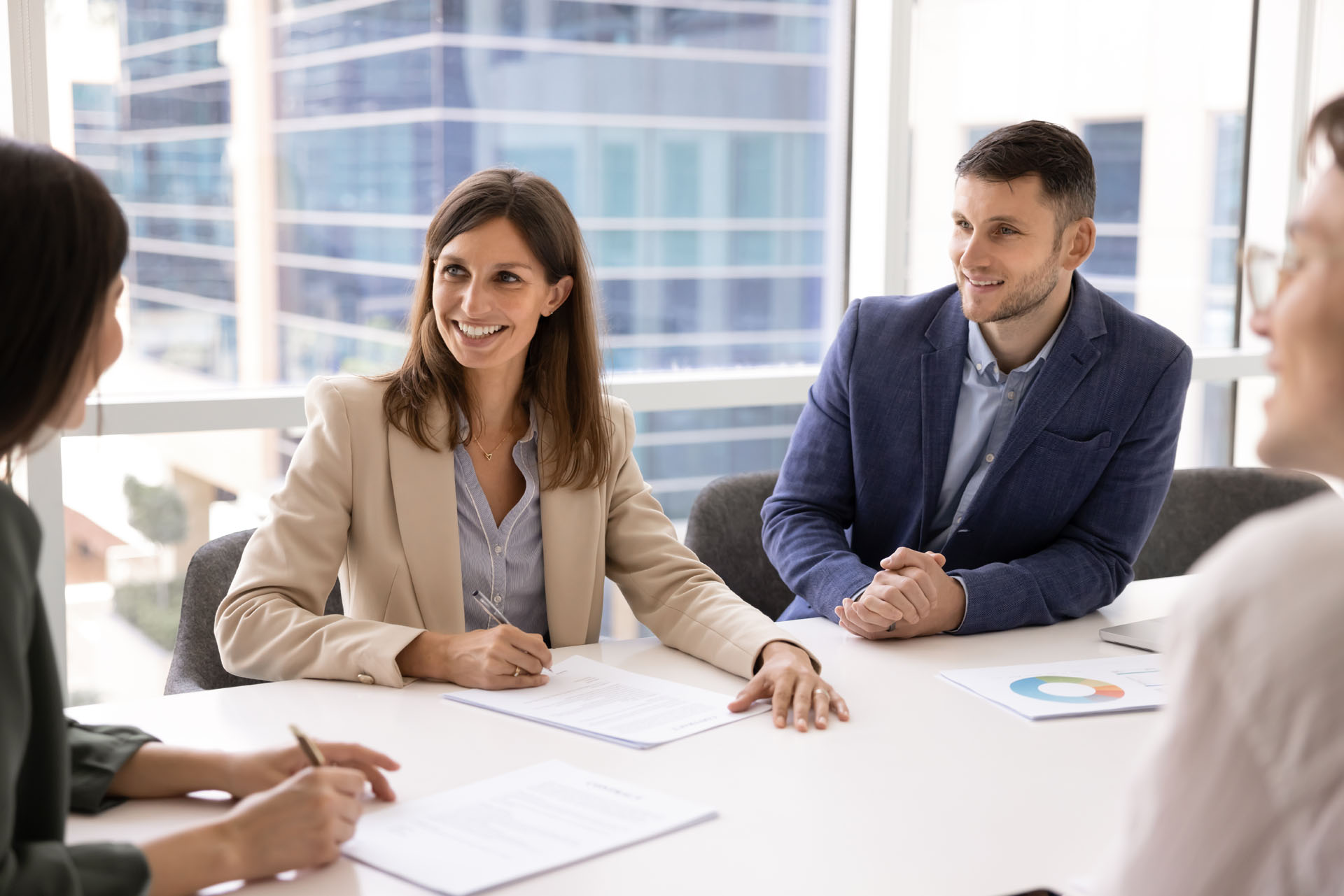 Happy,Business,Company,Buyer,And,Seller,Signing,Contract,,Closing,Deal,